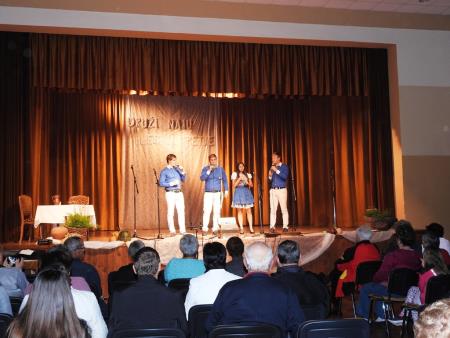 Prireditev Druži naju ples in petje z mednarodno udeležbo 102